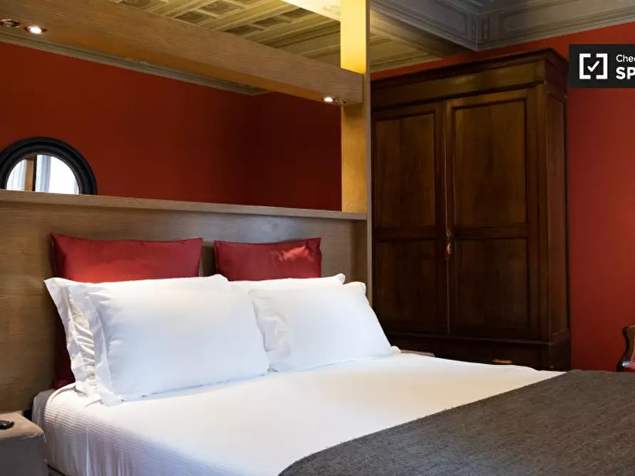 Immagine 7 di Ufficio in affitto  in Via del Banco di Santo Spirito a Roma