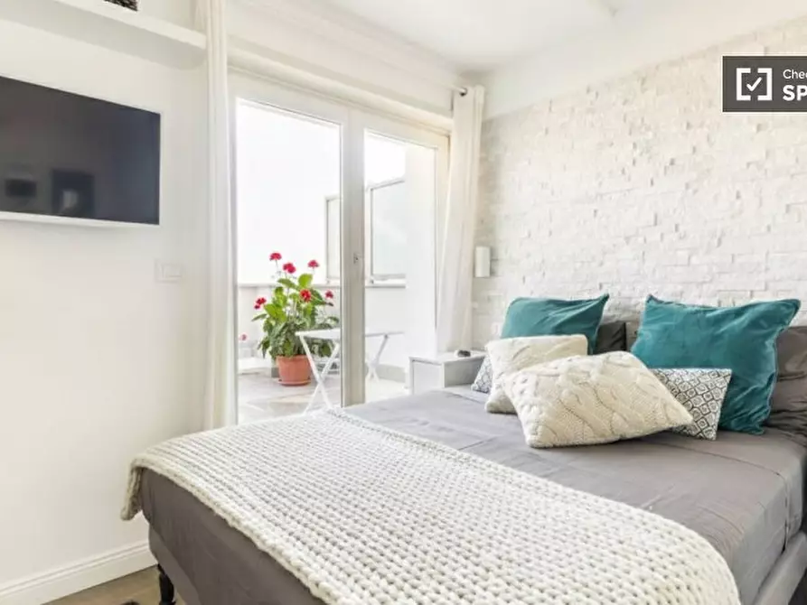 Immagine 1 di Appartamento in affitto  in Via Portuense a Roma