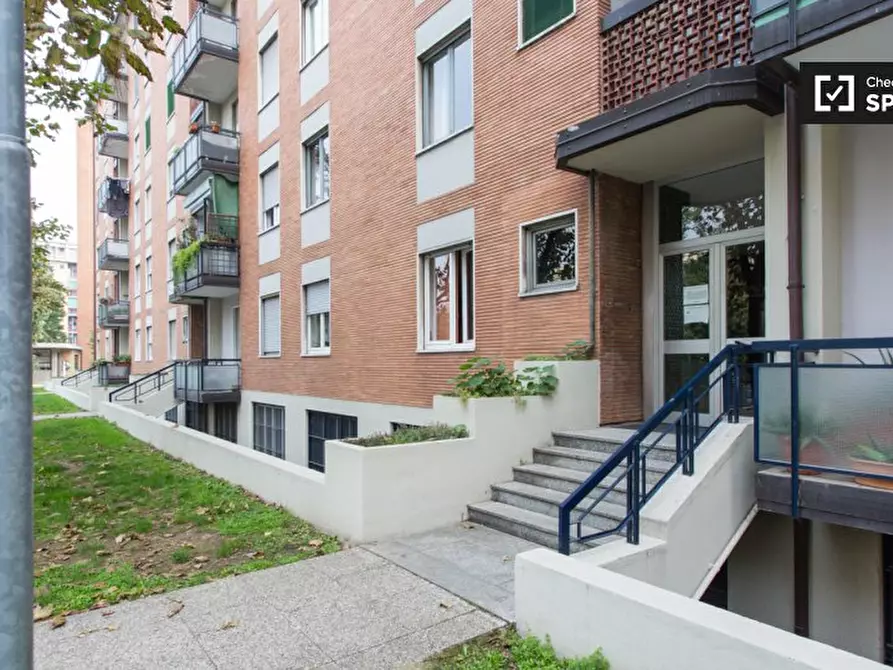 Immagine 5 di Camera condivisa in affitto  in Via delle Acacie a Buccinasco