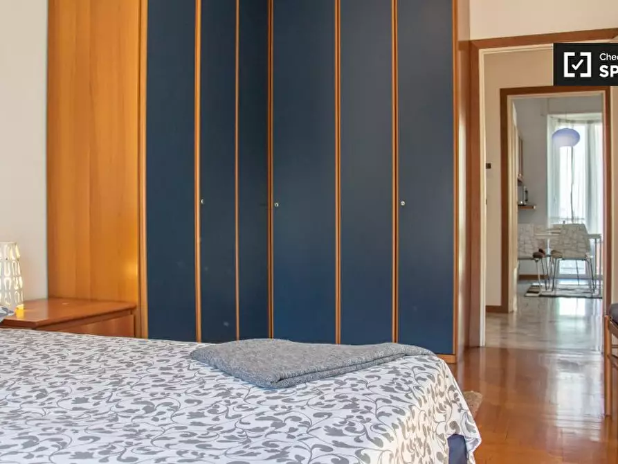 Immagine 12 di Appartamento in affitto  in Via Desenzano a Milano