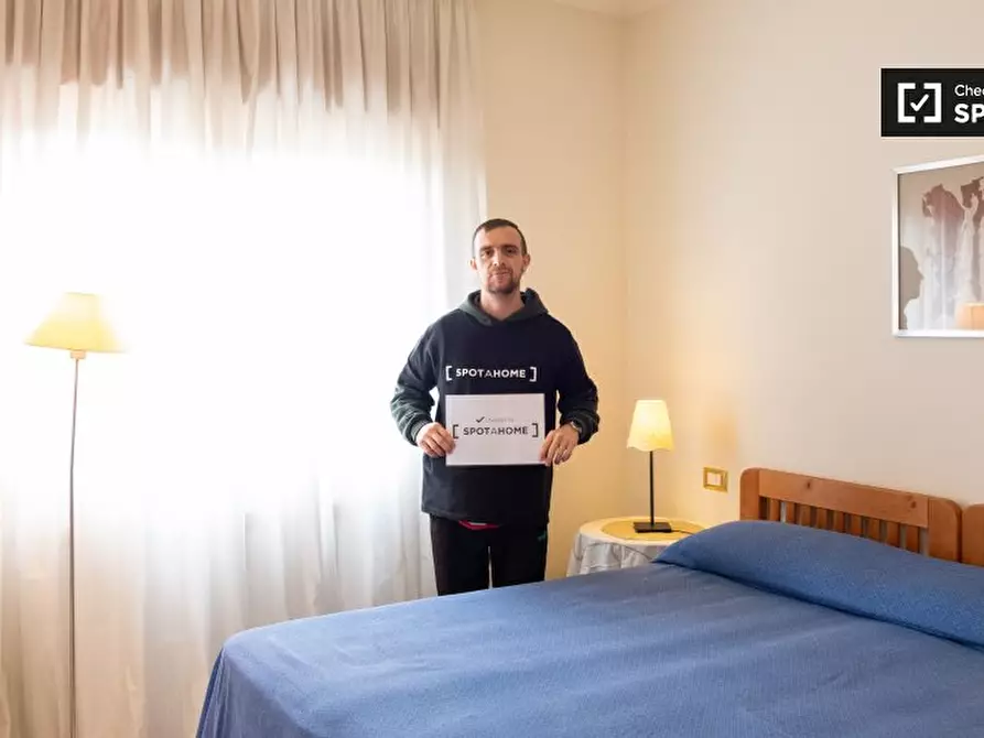 Immagine 6 di Camera condivisa in affitto  in Via Giuseppe Gregoraci a Roma