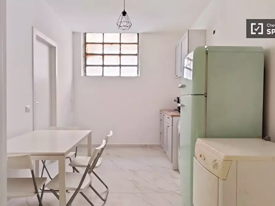 Immagine 4 di Camera condivisa in affitto  in Via delle Forze Armate a Milano