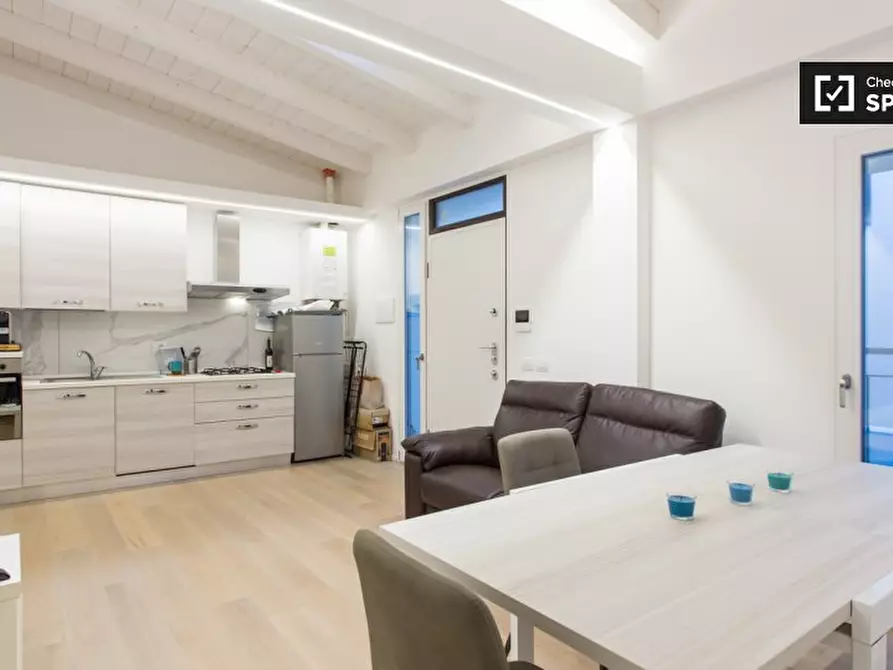 Immagine 4 di Appartamento in affitto  in Via Aosta a Milano