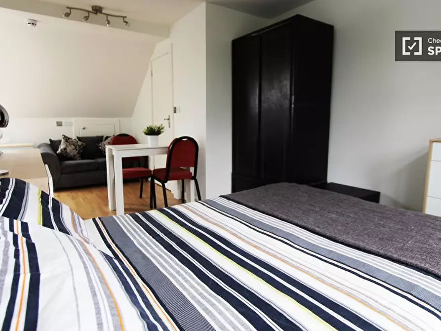 Immagine 4 di Ufficio in affitto  in Hendon Way, NW2 2NR a Brent