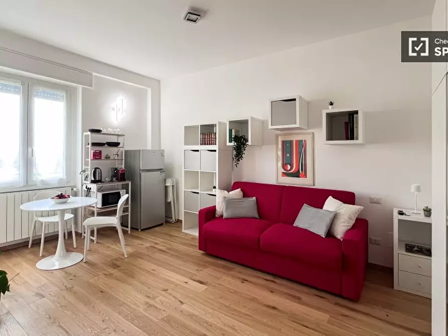 Immagine 2 di Ufficio in affitto  in Via dei Tulipani a Milano