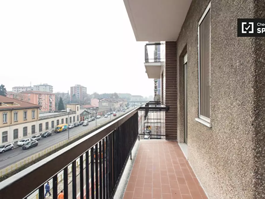 Immagine 11 di Camera condivisa in affitto  in Alzaia Naviglio Pavese a Milano