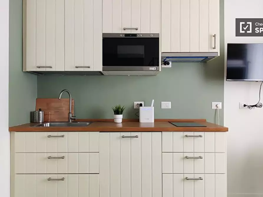 Immagine 5 di Ufficio in affitto  in Viale Bligny a Milano