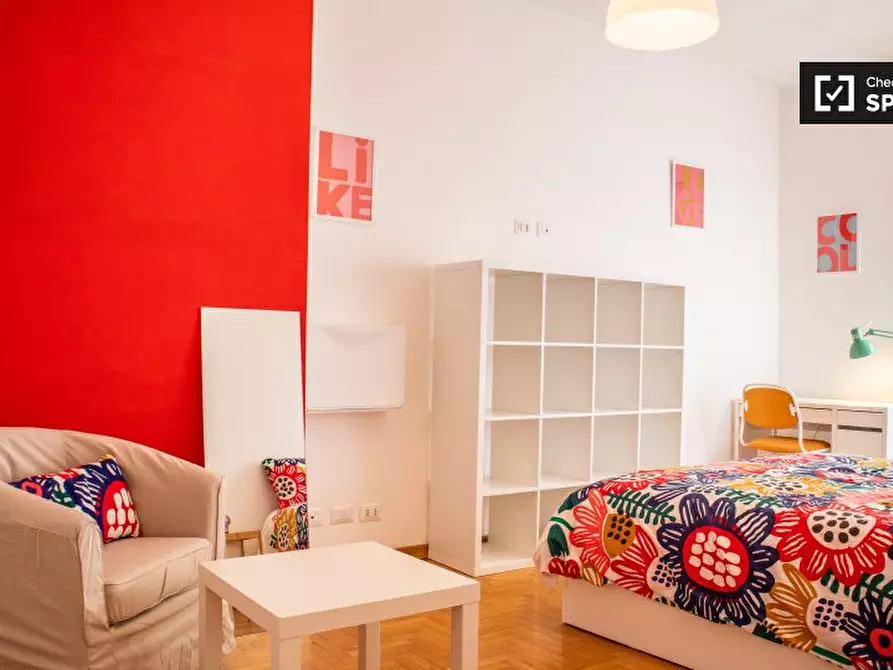 Immagine 4 di Camera condivisa in affitto  in Via Alfredo Catalani a Roma