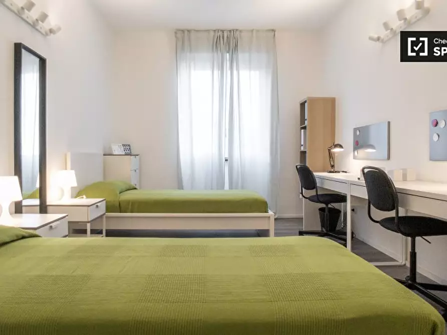 Immagine 3 di Camera condivisa in affitto  in Via Ruggero Leoncavallo a Milano