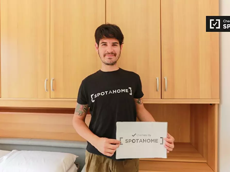 Immagine 14 di Ufficio in affitto  in Via Risorgimento a Sesto San Giovanni