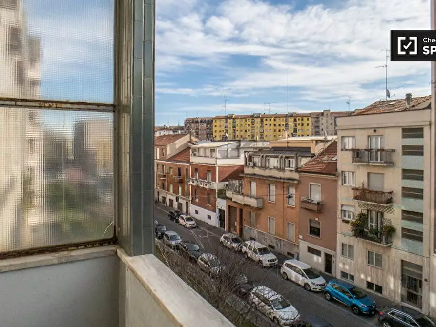 Immagine 5 di Camera condivisa in affitto  in Via Francesco dall'Ongaro a Milano