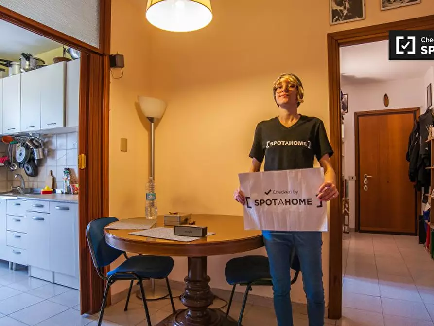 Immagine 10 di Camera condivisa in affitto  in Via Giulioli Eudo, 00173 Roma RM, Italy a Roma