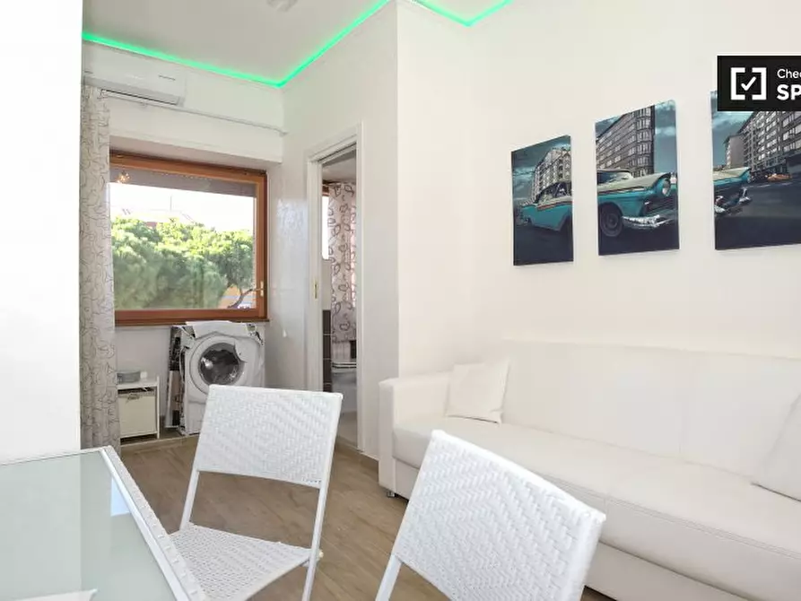 Immagine 1 di Appartamento in affitto  in Via Diego Simonetti a Roma