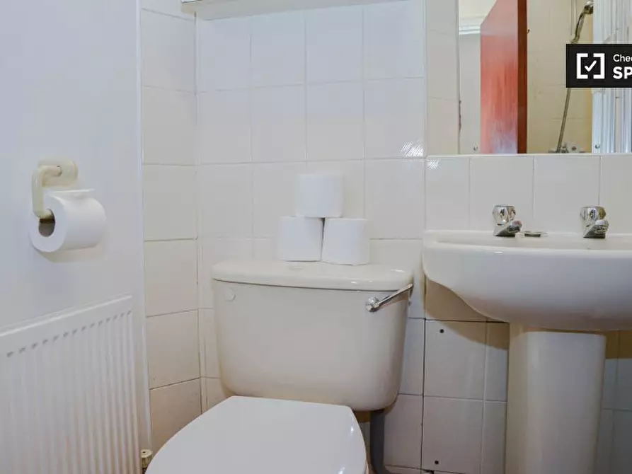 Immagine 10 di Ufficio in affitto  in GF St Anns Villas a Kensington