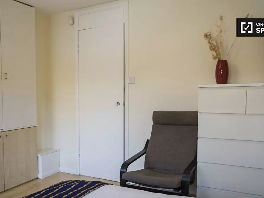 Immagine 4 di Camera condivisa in affitto  in Blossom Cl a Ealing