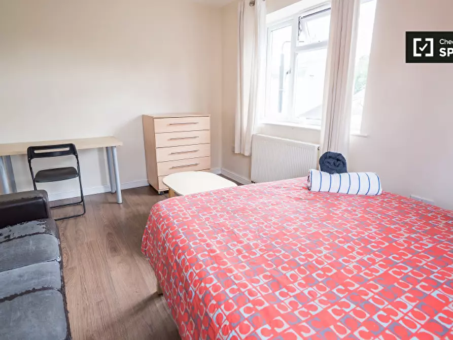 Immagine 11 di Camera condivisa in affitto  in Bethnal Green Road a Poplar