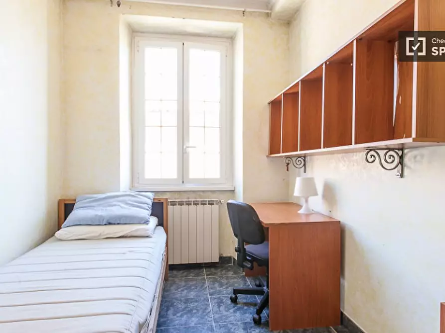 Immagine 4 di Camera condivisa in affitto  in Via dei Noci a Roma