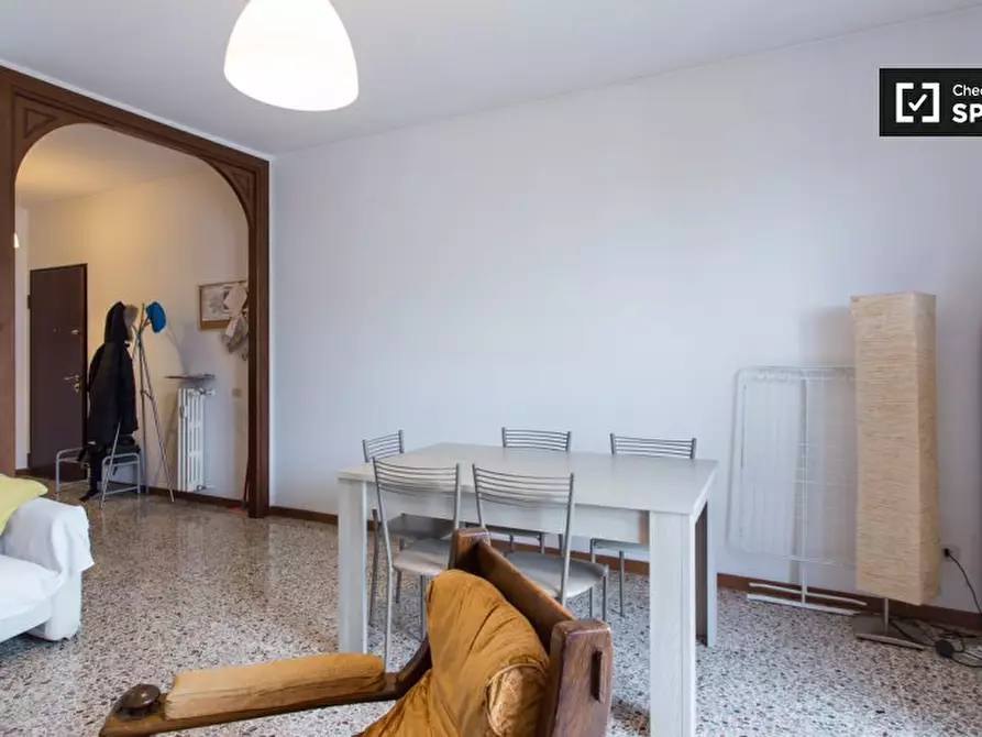 Immagine 5 di Camera condivisa in affitto  in Via Viterbo a Milano