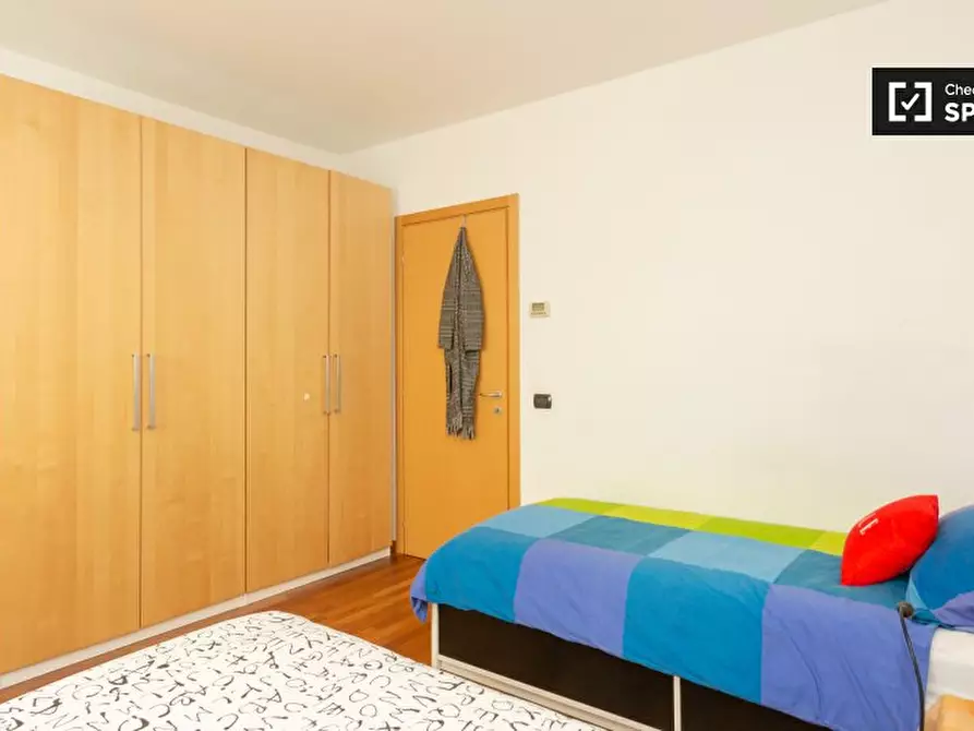 Immagine 2 di Camera condivisa in affitto  in Viale dell'Innovazione a Milano