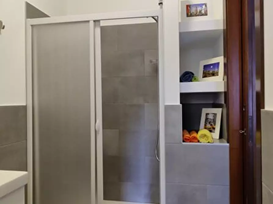 Immagine 5 di Camera condivisa in affitto  in Via Nicola Piccinni a Milano