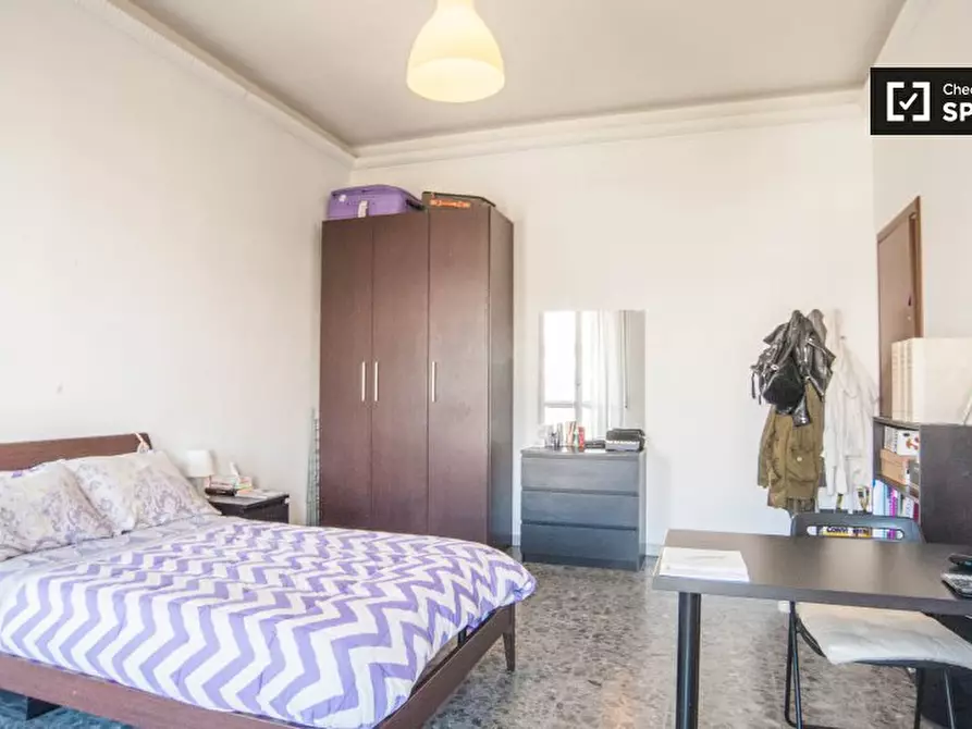 Immagine 4 di Camera condivisa in affitto  in Piazza San Giovanni Bosco a Roma