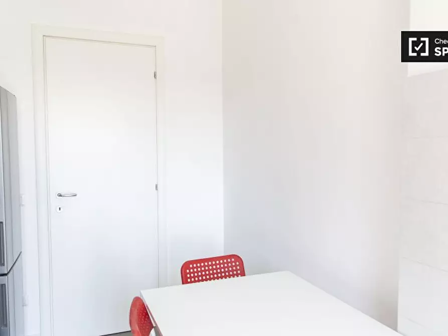 Immagine 10 di Camera condivisa in affitto  in Viale Etiopia a Roma