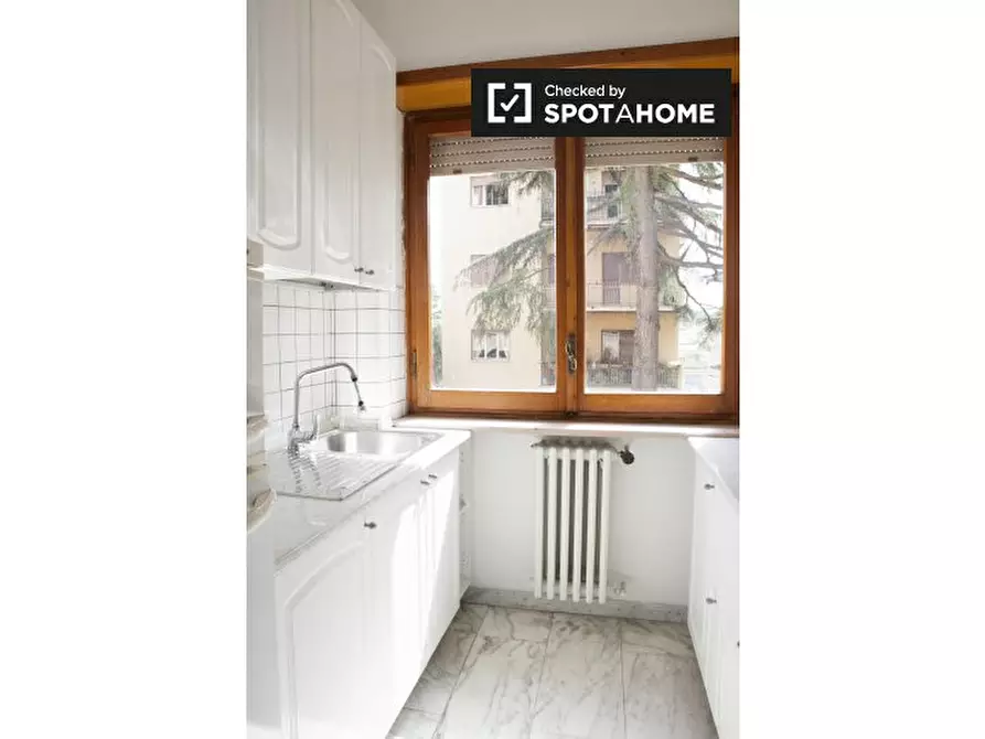 Immagine 11 di Appartamento in affitto  in Via della Balduina a Roma