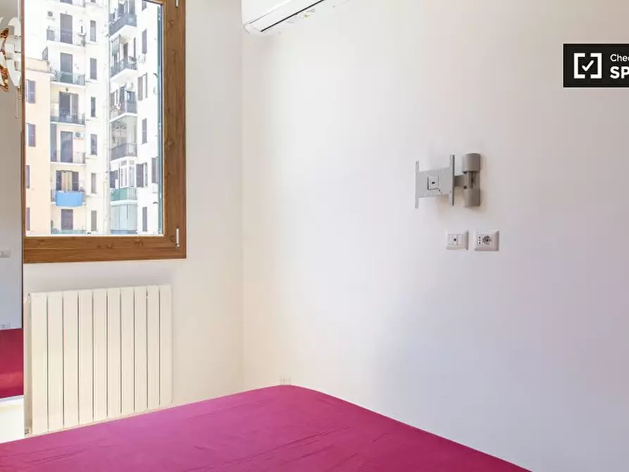 Immagine 2 di Camera condivisa in affitto  in Viale Furio Camillo, 00181 Roma RM, Italy a Roma