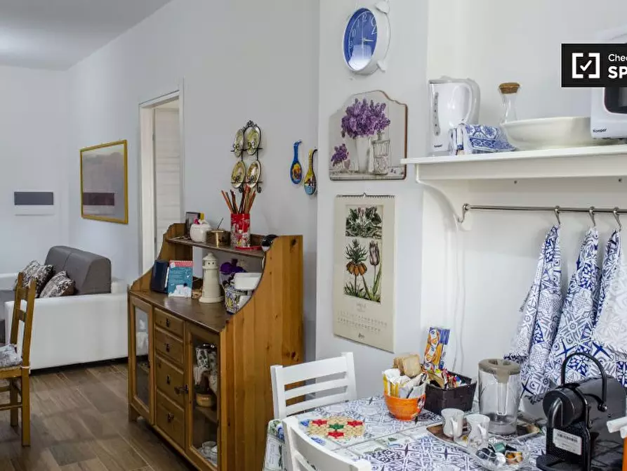 Immagine 13 di Appartamento in affitto  in Via Cornelio Labeone, 00174 Roma RM, Italy a Roma