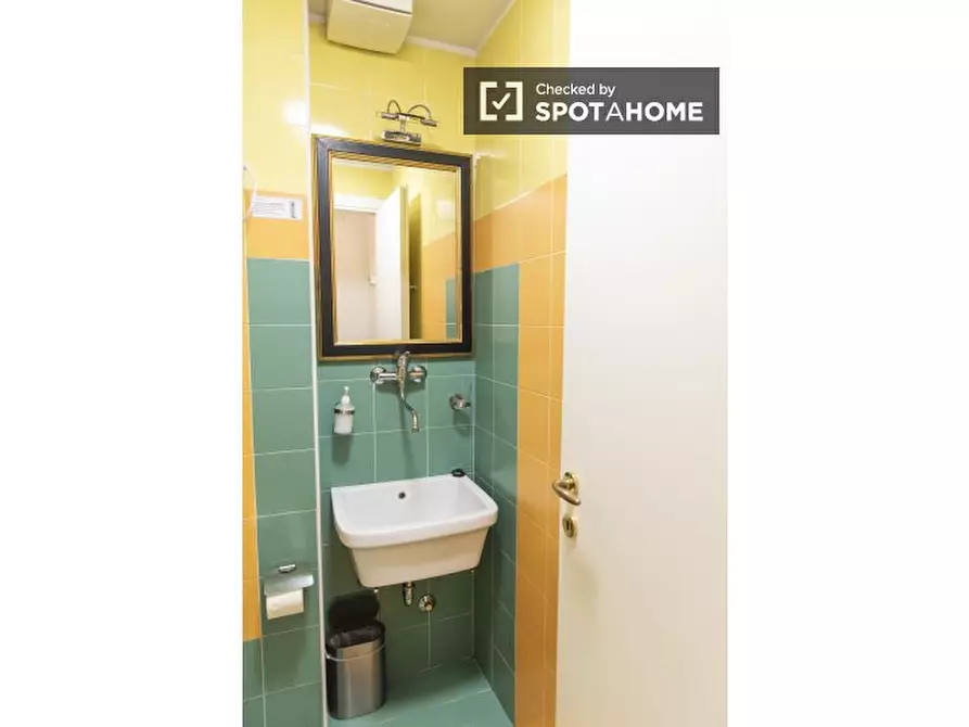 Immagine 3 di Appartamento in affitto  in Vicolo del Governo Vecchio a Roma