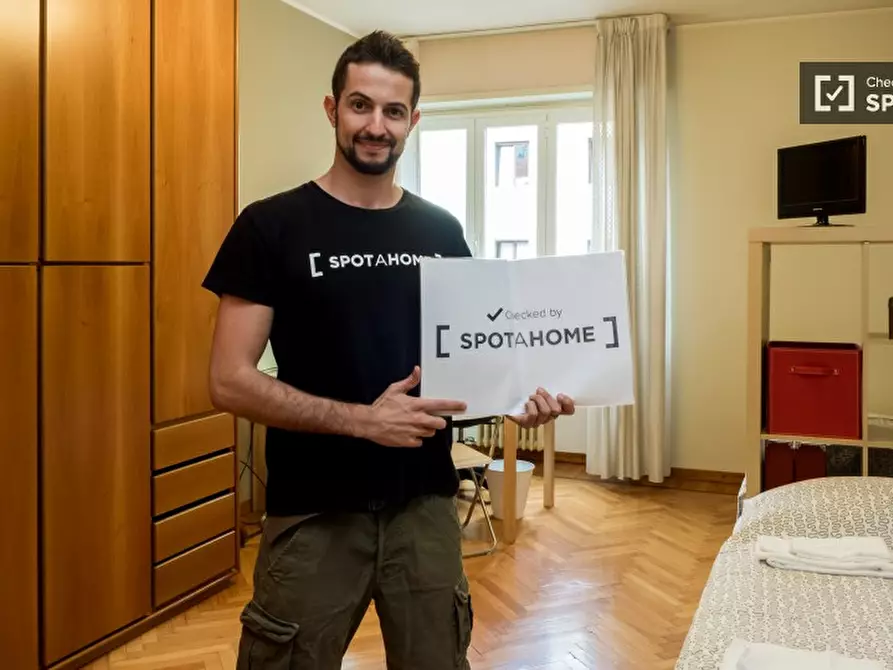 Immagine 10 di Camera condivisa in affitto  in Via Stendhal a Milano