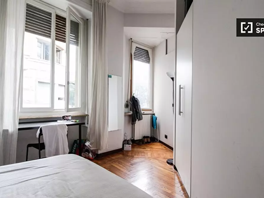 Immagine 3 di Camera condivisa in affitto  in Corso S. Maurizio a Torino