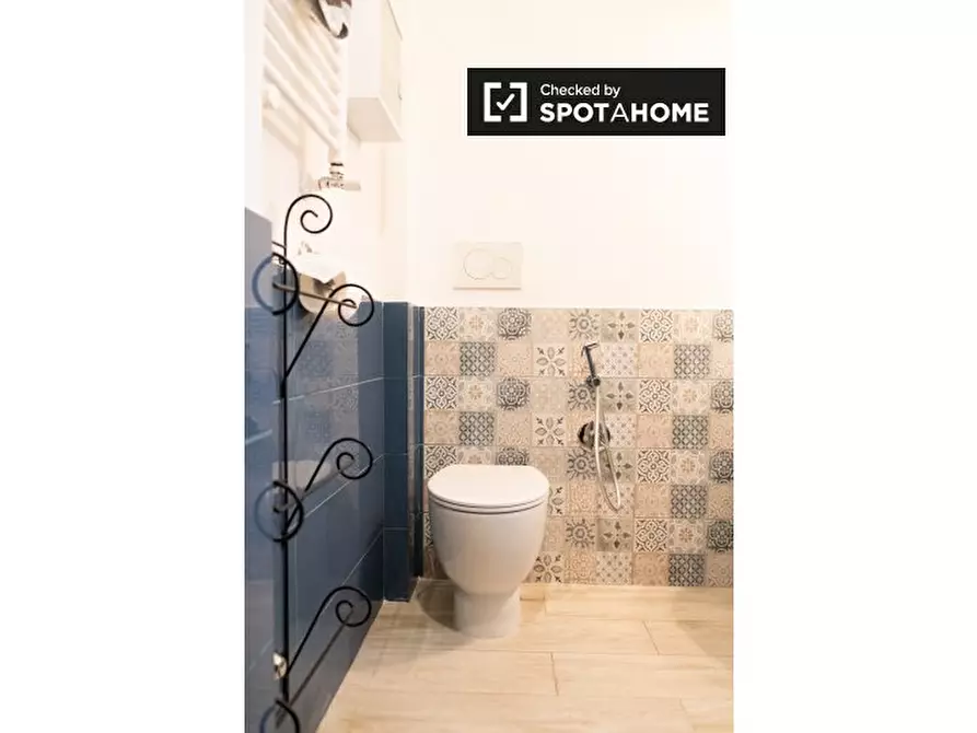 Immagine 6 di Appartamento in affitto  in Via dei Giovi a Roma