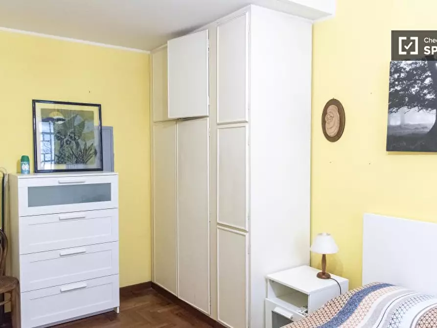 Immagine 18 di Camera condivisa in affitto  in Via Cesare Fracassini a Roma