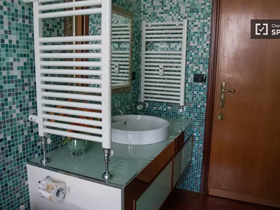 Immagine 19 di Appartamento in affitto  in Via Buccari a Roma