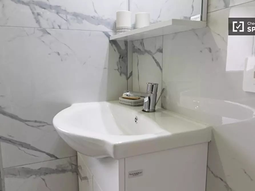 Immagine 12 di Appartamento in affitto  in Via Giovanni Battista Bastianelli a Roma