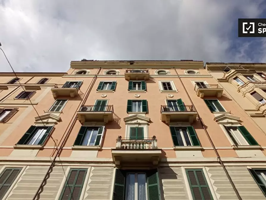 Immagine 12 di Ufficio in affitto  in Via Salaria a Roma