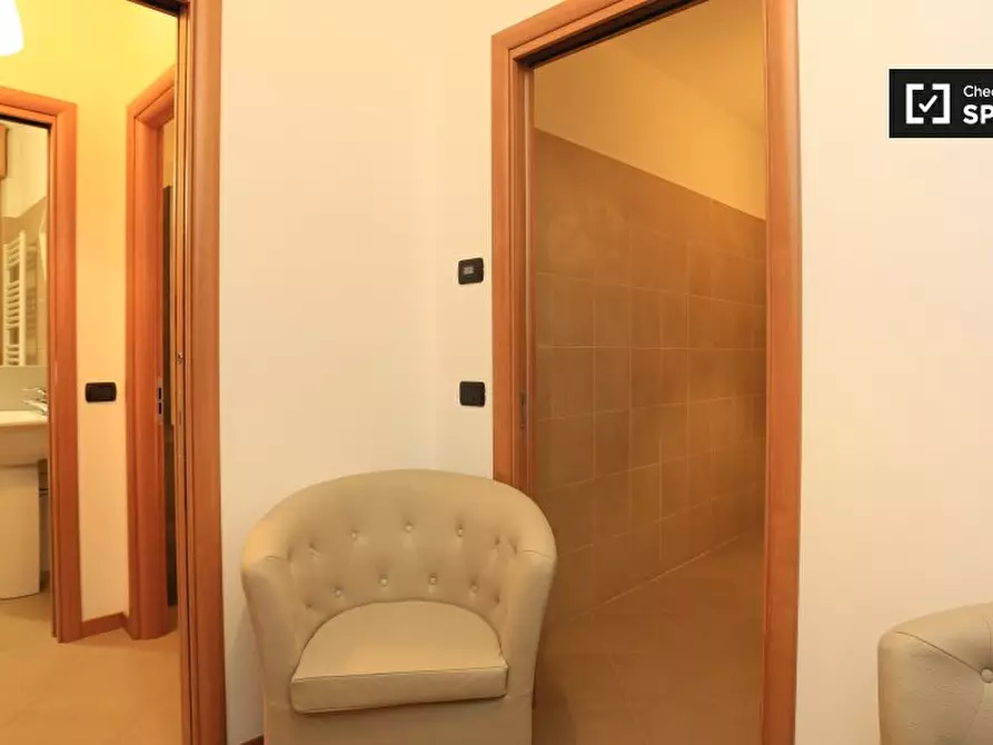 Immagine 19 di Camera condivisa in affitto  in Via delle Forze Armate a Milano