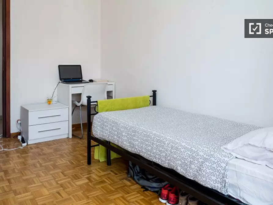 Immagine 5 di Camera condivisa in affitto  in Via Emilio de Marchi a Milano