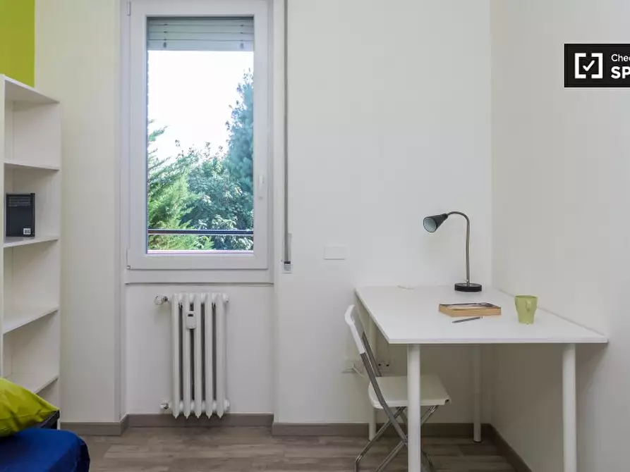 Immagine 19 di Camera condivisa in affitto  in Via Longarone a Milano