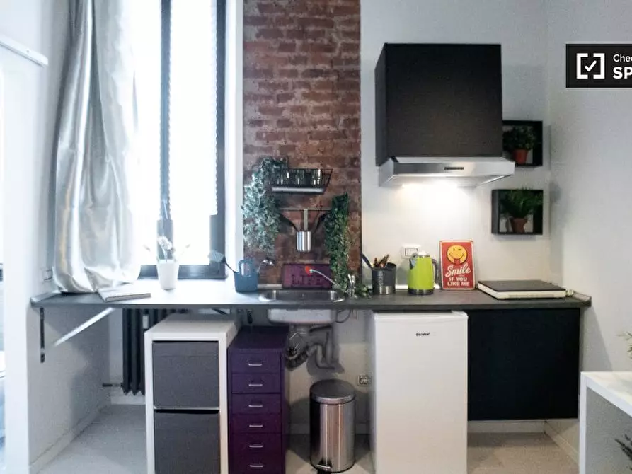 Immagine 2 di Ufficio in affitto  in Piazza Napoli, 20144 Milano MI, Italy a Milano