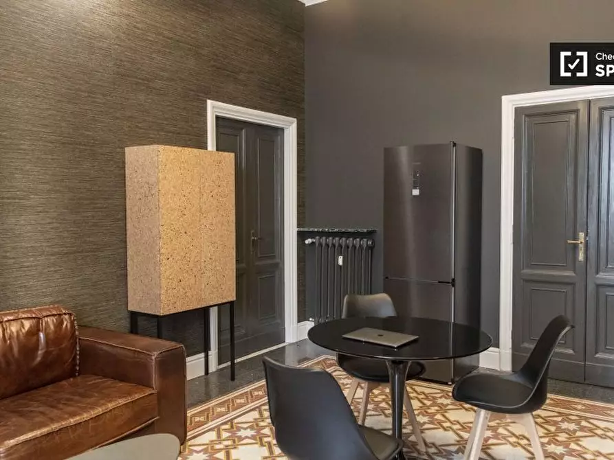 Immagine 8 di Camera condivisa in affitto  in Via Lima a Roma