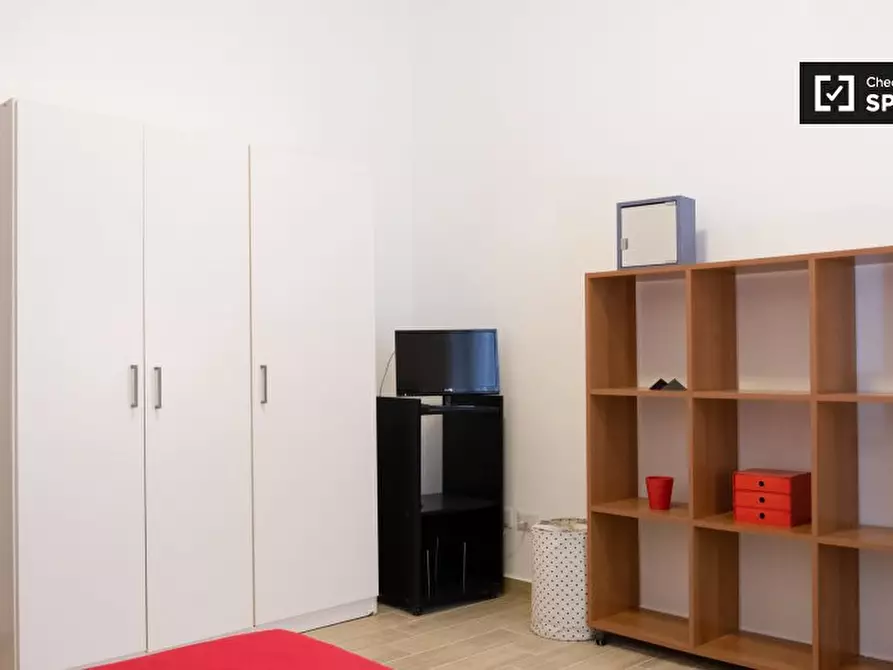 Immagine 11 di Camera condivisa in affitto  in Via dei Campani, 00185 Roma RM, Italy a Roma