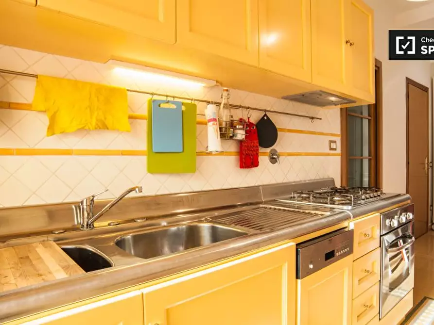 Immagine 7 di Camera condivisa in affitto  in Via Nemorense, 00199 Roma RM, Italy a Roma