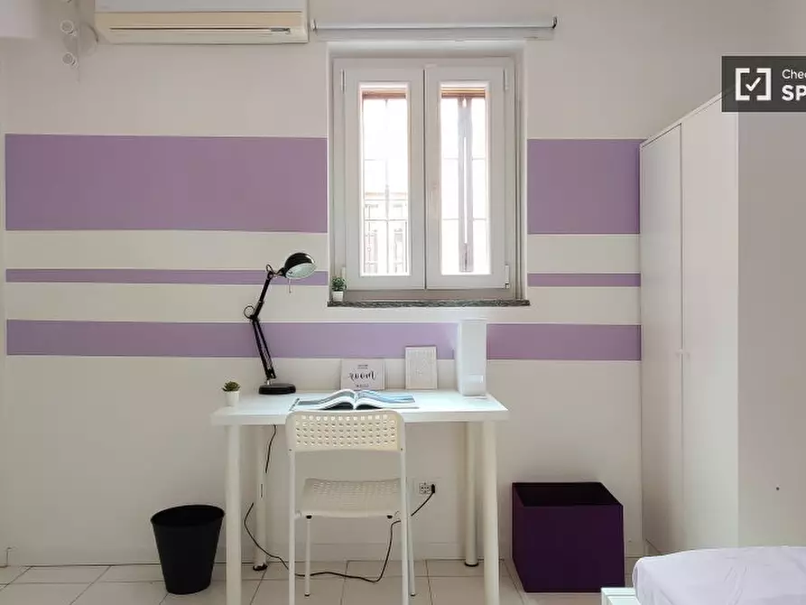 Immagine 3 di Camera condivisa in affitto  in Via Giambellino a Milano