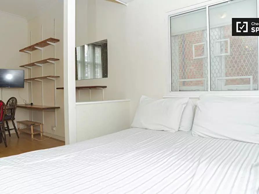 Immagine 19 di Ufficio in affitto  in GF St Anns Villas a Kensington