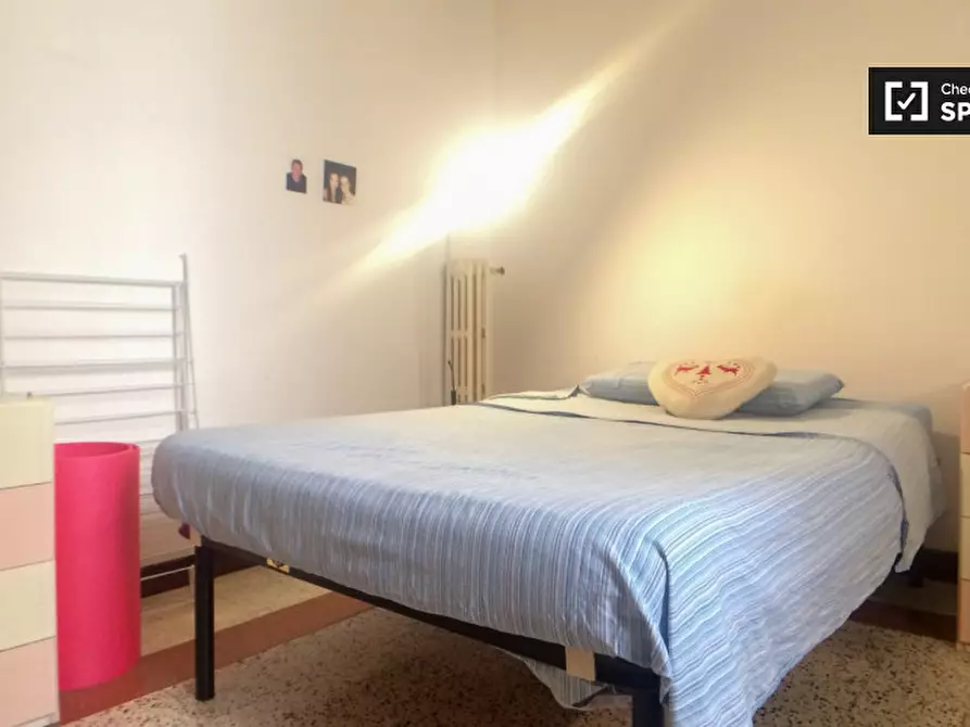 Immagine 10 di Camera condivisa in affitto  in Via Berengario a Roma