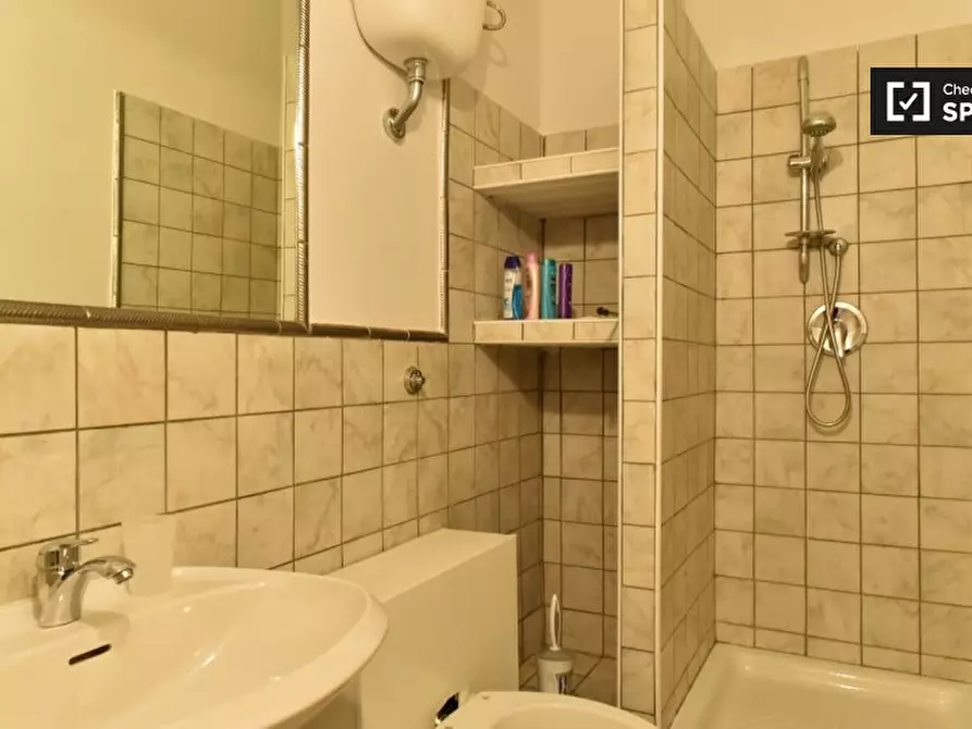 Immagine 13 di Camera condivisa in affitto  in Viale Giacomo Aicardi a Roma