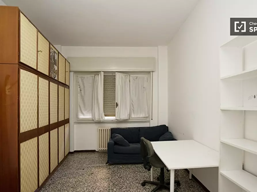 Immagine 3 di Camera condivisa in affitto  in Via Isimbardi a Milano