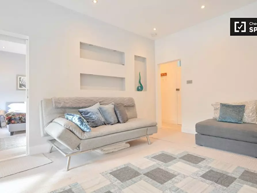 Immagine 3 di Appartamento in affitto  in 147 Brondesbury Park, London NW2, UK a Brent